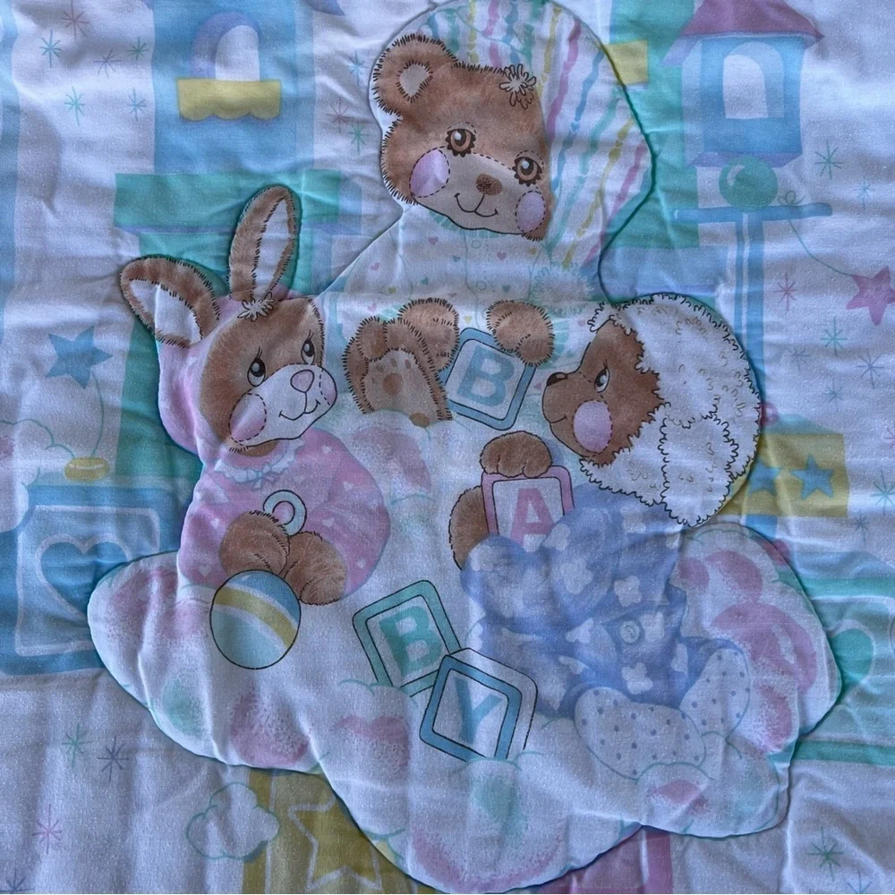 VTG Pastel Beddy Teddy Bear Riegel Quilted Crib Comforter BABY Blocks 31x42 GUC